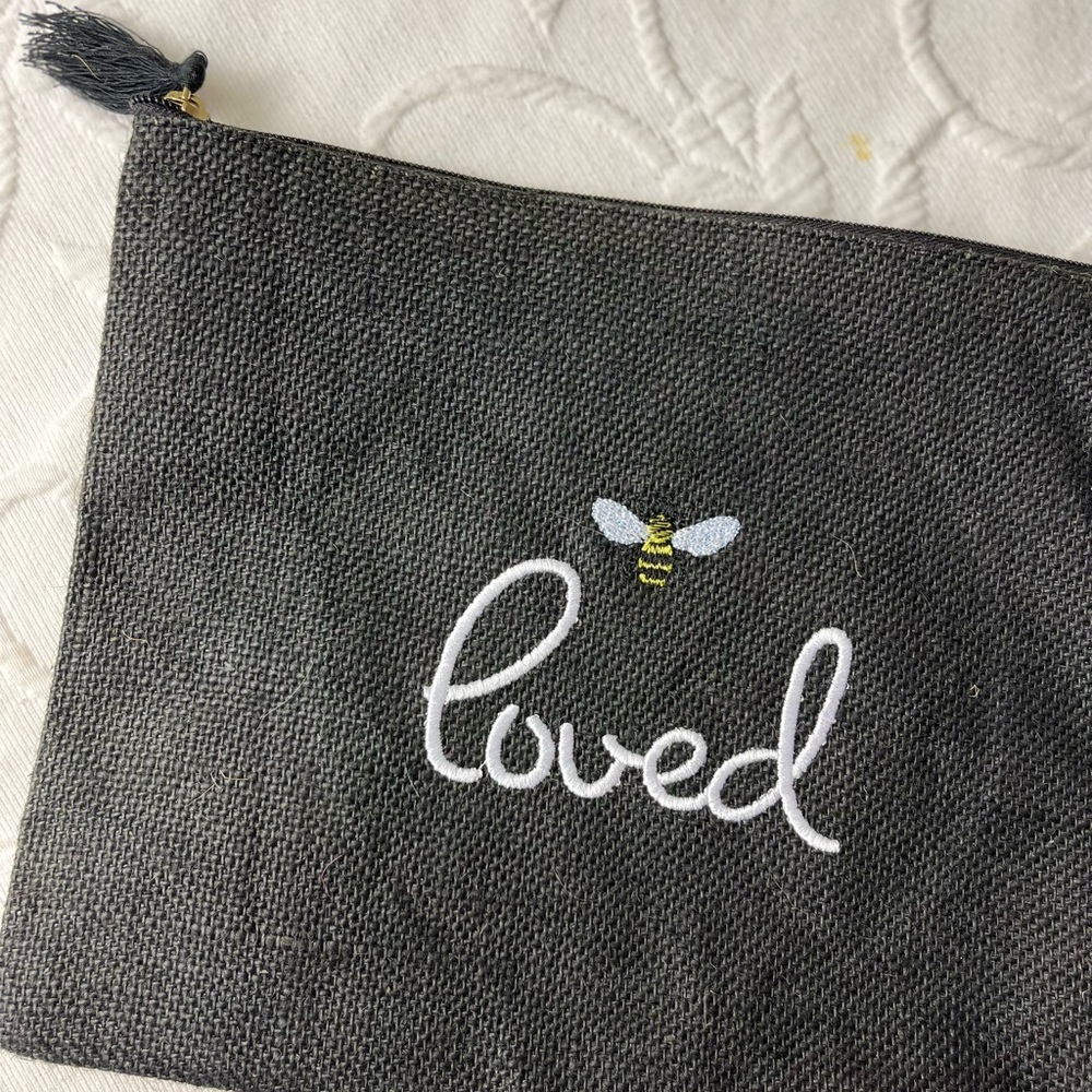 Black burlap bee loved clutch
